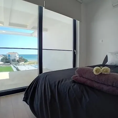 Apartment New Luxury Sea Front
