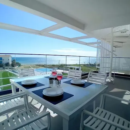 Apartment New Luxury Sea Front *